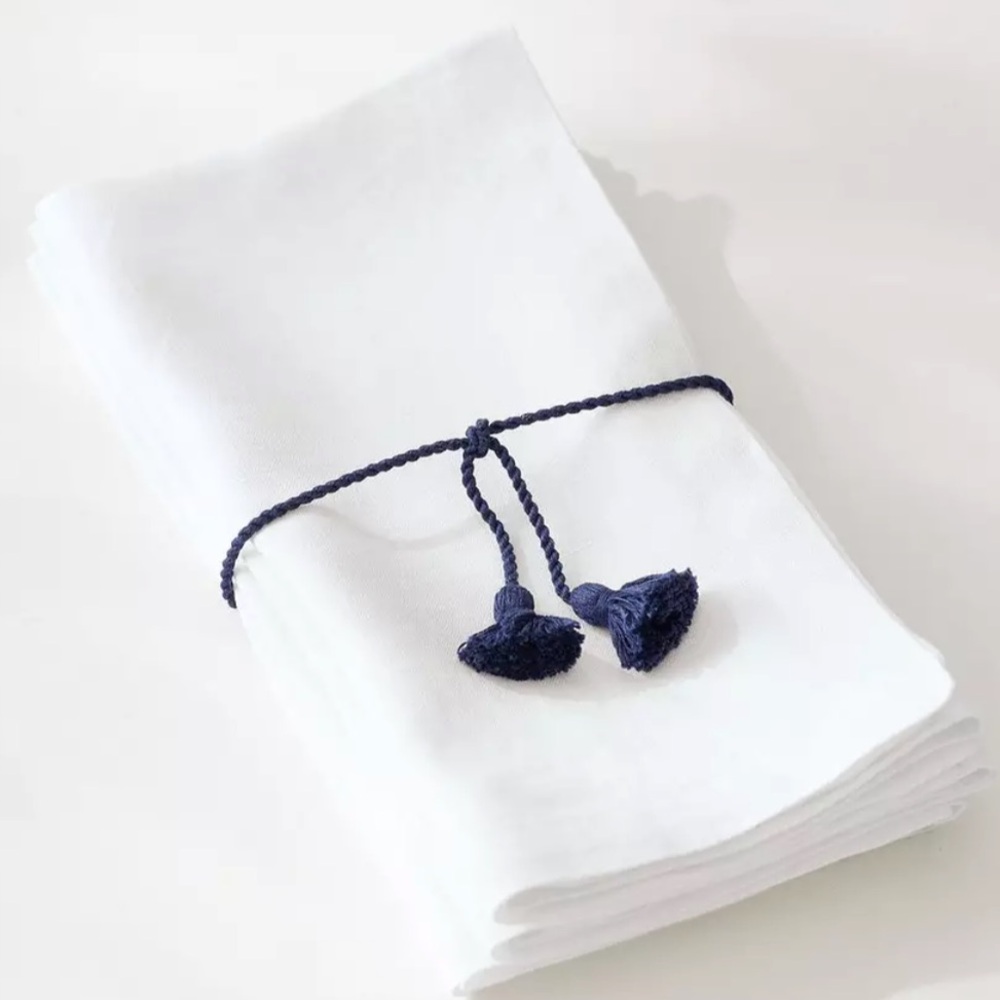 NWT! Set of 4 Serena & Lily Salento Linen Napkins in White